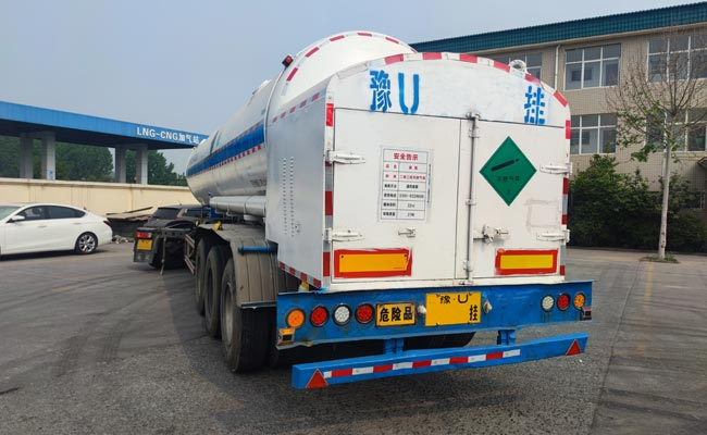 液氧/液氩/液氮_压力容器罐车_槽罐车